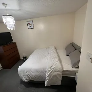 Henderson Court Homestay